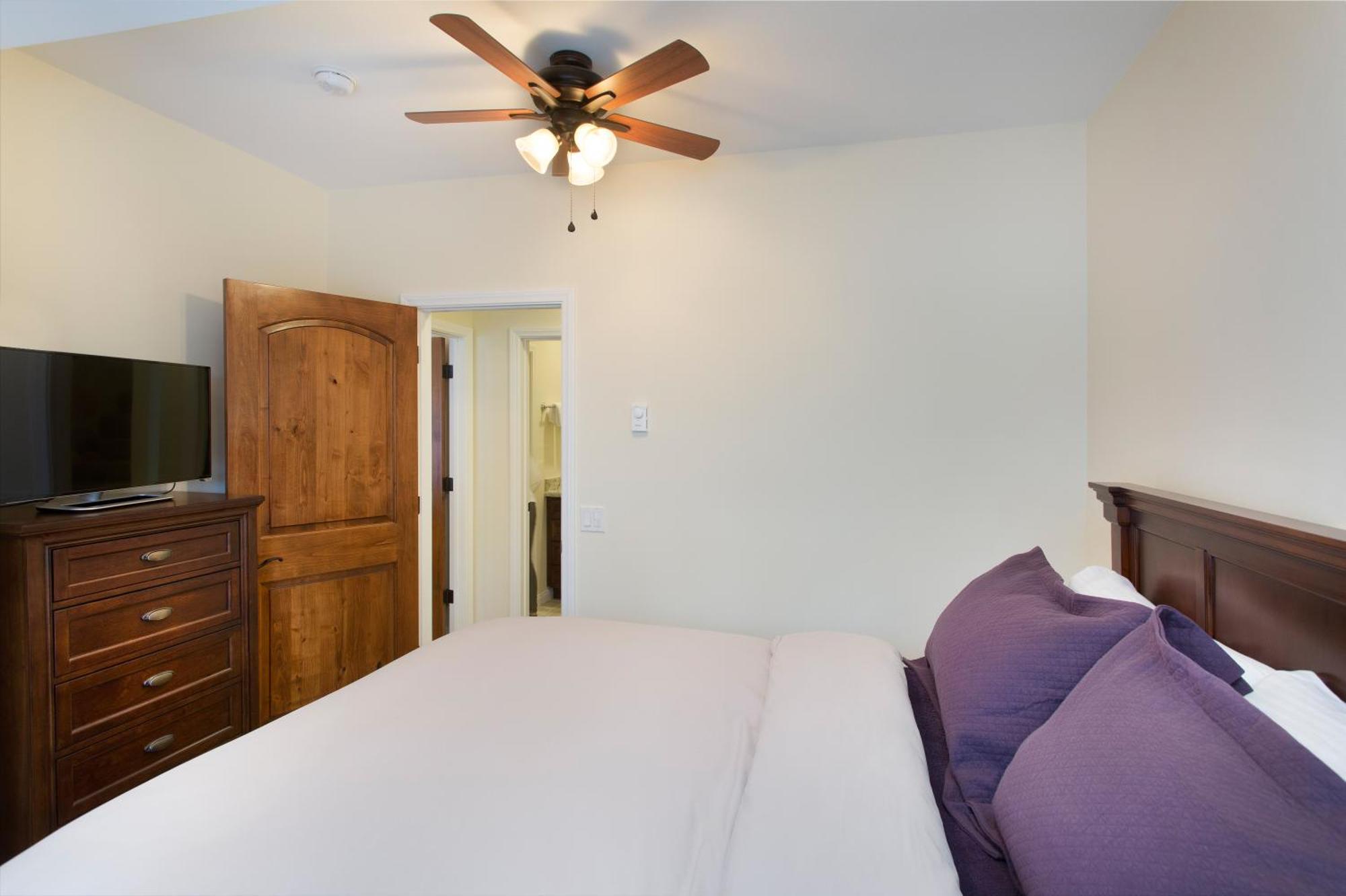 Val D'Isere At The Village By 101 Great Escapes Mammoth Lakes Room photo