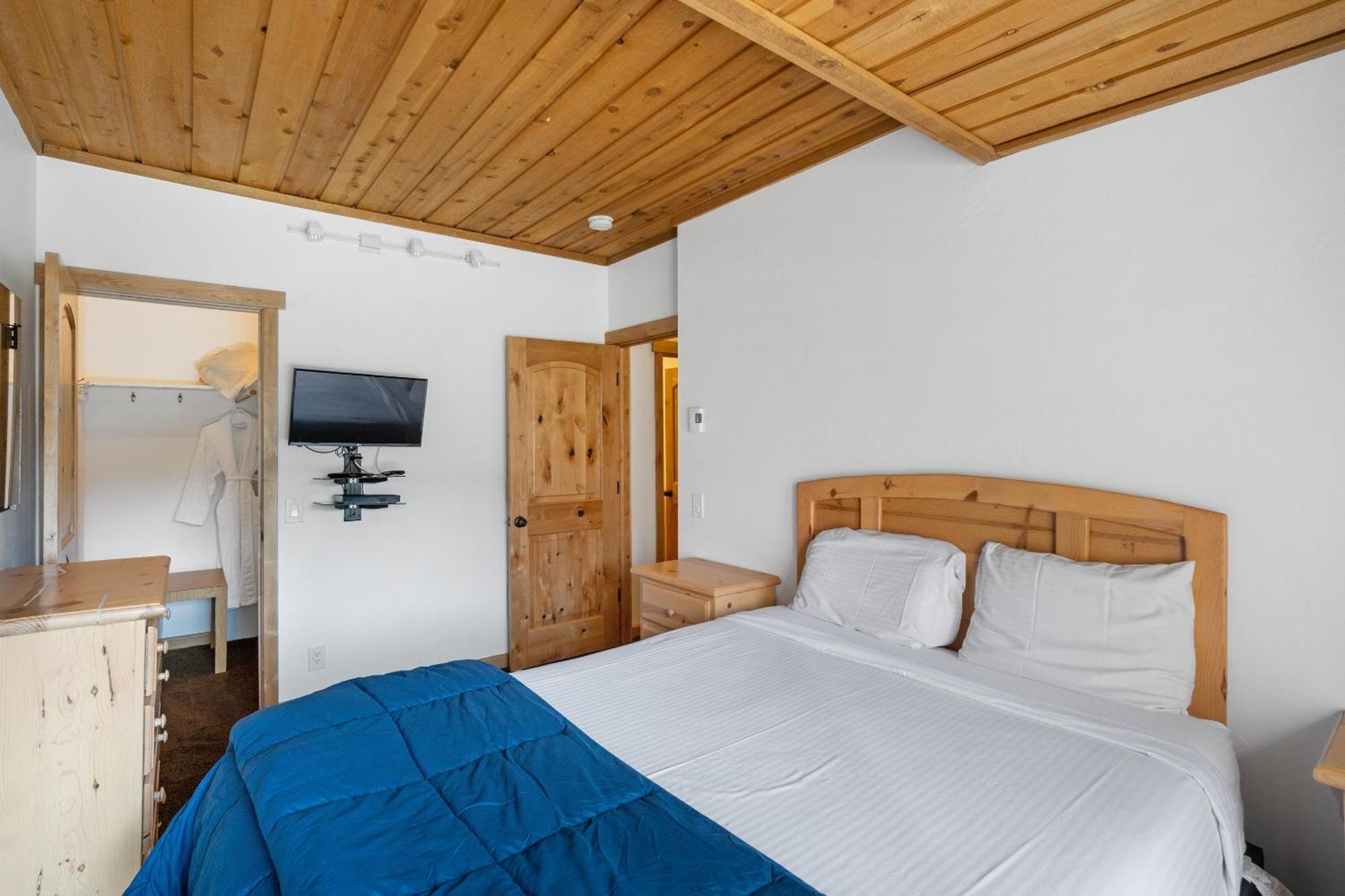 Val D'Isere At The Village By 101 Great Escapes Mammoth Lakes Room photo