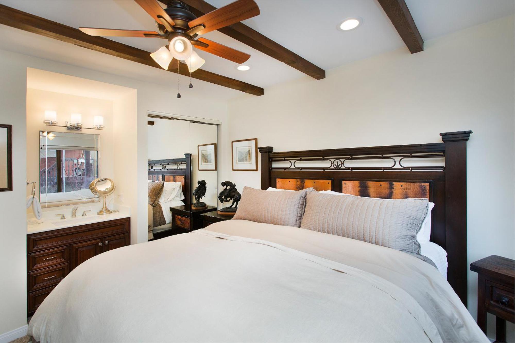 Val D'Isere At The Village By 101 Great Escapes Mammoth Lakes Room photo